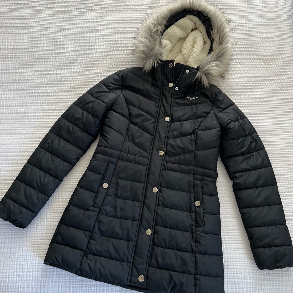 Hollister Black Puffer Coat with Faux Fur Hood